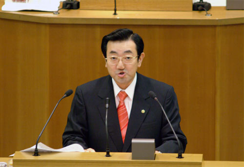 �h�N�^�[�J�[�Ɛm�c�c��