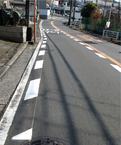 ���C��̊K�i